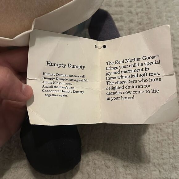 Vintage APPLAUSE Humpty Dumpty Stuffed Animal Plush Toy with Tags - Picture 4 of 9